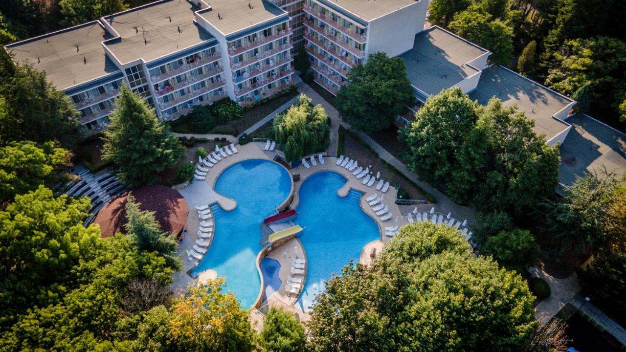 Vita Park Hotel & Aqua Park Αλμπένα Εξωτερικό φωτογραφία