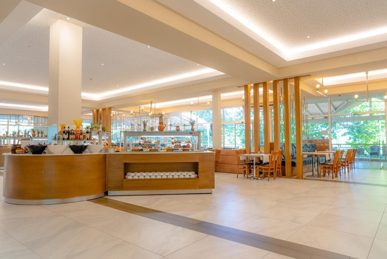 Vita Park Hotel & Aqua Park Αλμπένα Εξωτερικό φωτογραφία