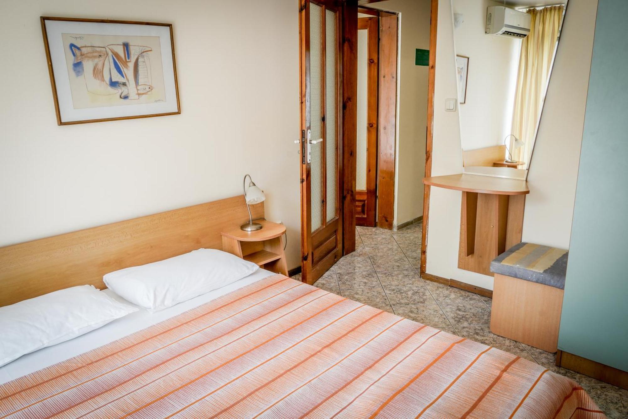 Vita Park Hotel & Aqua Park Αλμπένα Εξωτερικό φωτογραφία