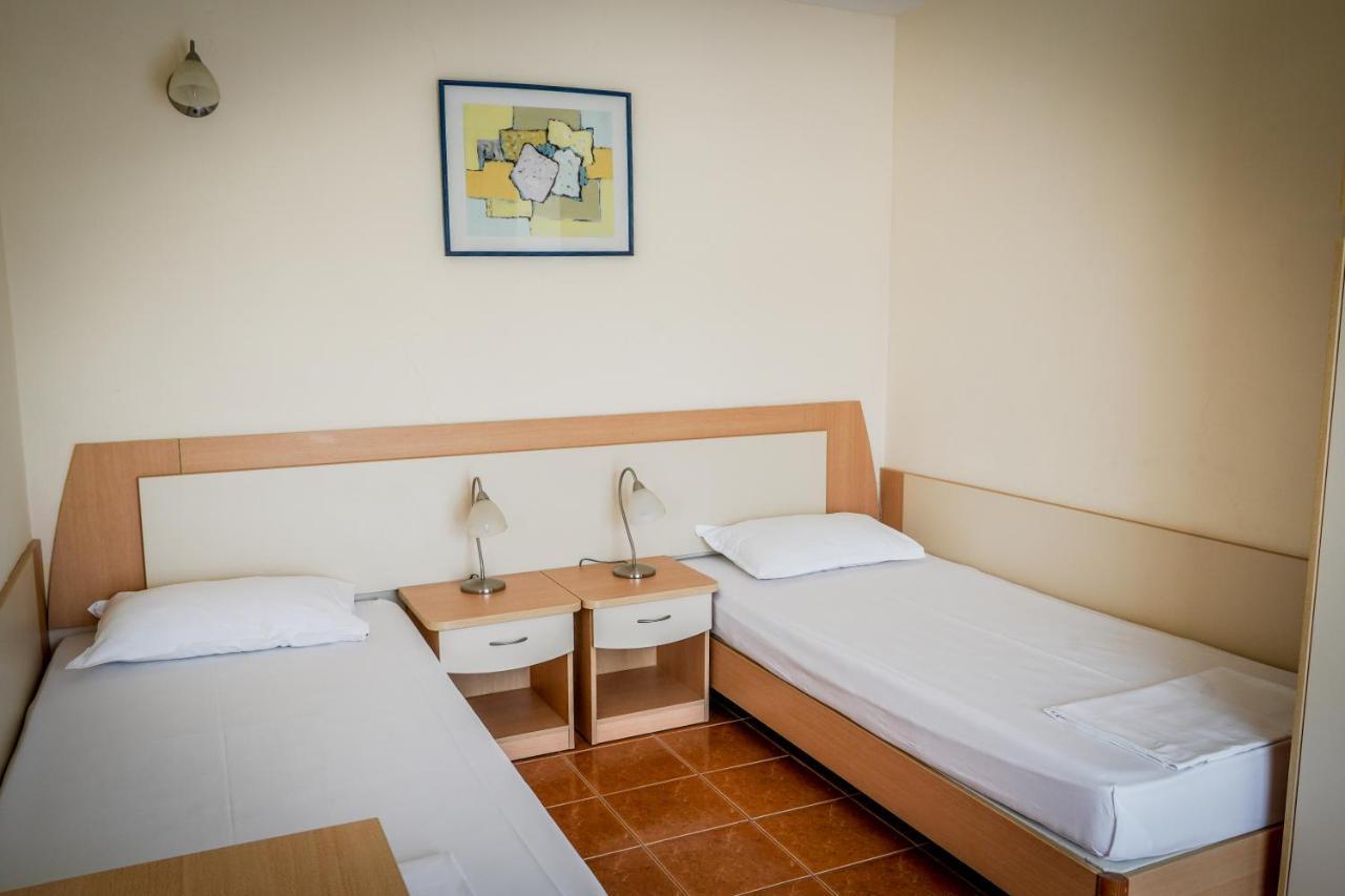 Vita Park Hotel & Aqua Park Αλμπένα Εξωτερικό φωτογραφία