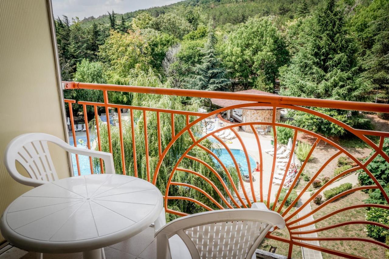Vita Park Hotel & Aqua Park Αλμπένα Εξωτερικό φωτογραφία